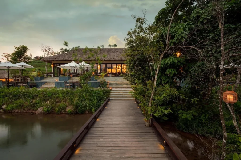 Nhà vườn nhìn hồ Tà Đùng - 816m² - 400m² đất ở - đã có 2 căn nhà hoàn thiện