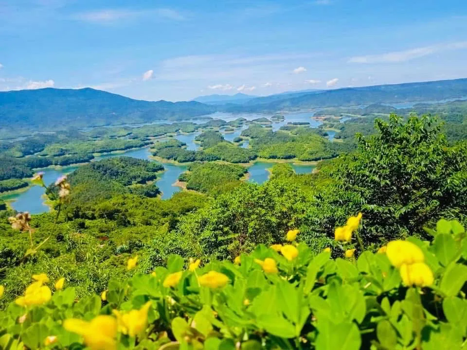 Đất farmstay 12.000m² nhìn thung lũng Tà Đùng - mặt tiền 47,5m - đường bê tông
