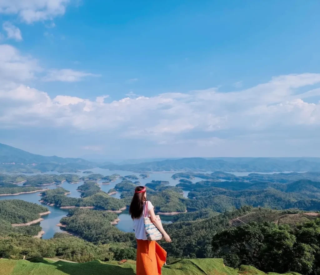 Đất farmstay 12.000m² nhìn thung lũng Tà Đùng - mặt tiền 47,5m - đường bê tông